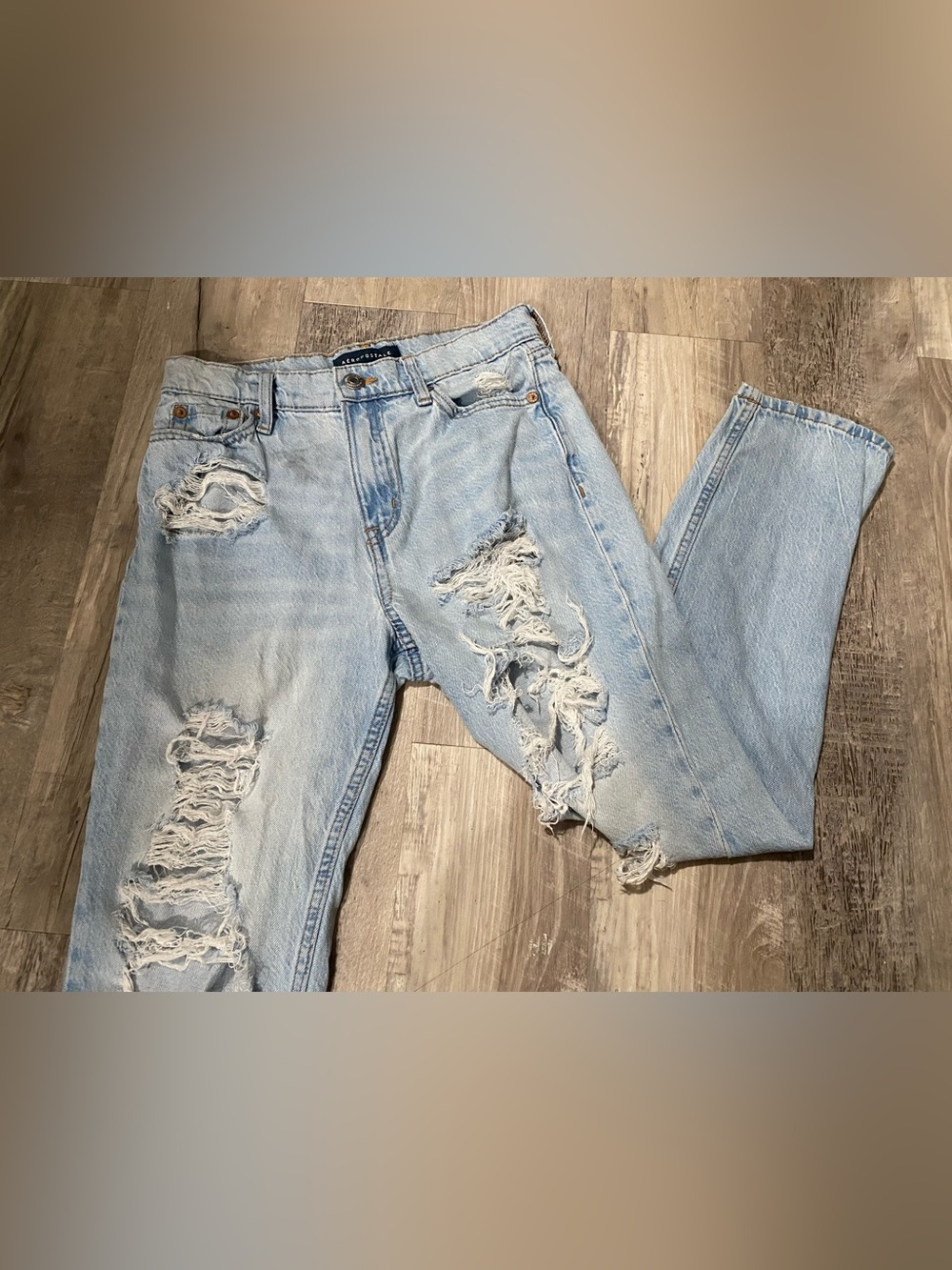 Light Wash Distressed Aeropostle Mom Jeans - Picture 7 of 9